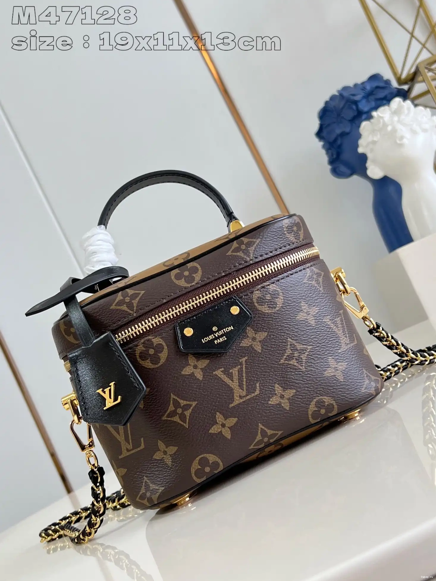 VUITTON VANITY LOUIS PM 0629